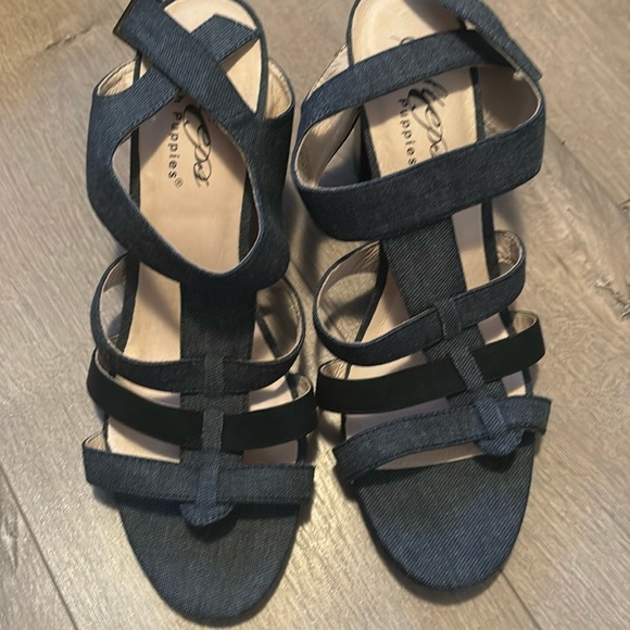 NWOT Steps by Hushpuppies Size 10 Denim Sandals - Picture 1 of 5